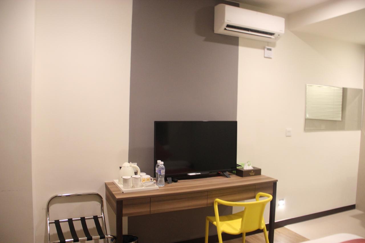 Memoire Hornbill Hotel Кучинг Экстерьер фото