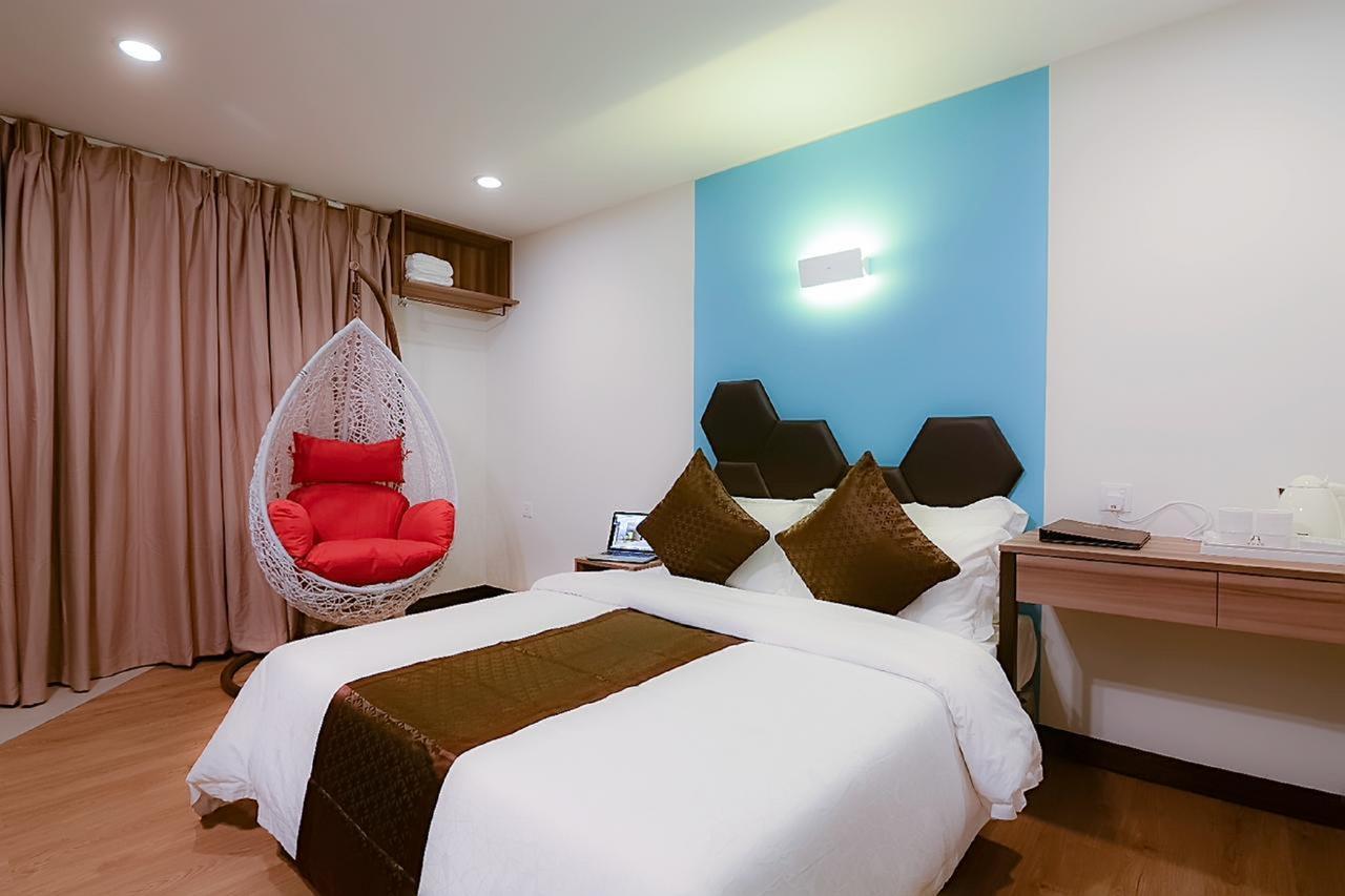 Memoire Hornbill Hotel Кучинг Экстерьер фото